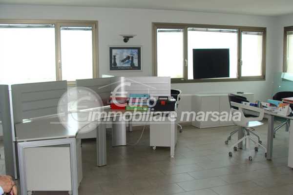 Affitta Ufficio con vista mare