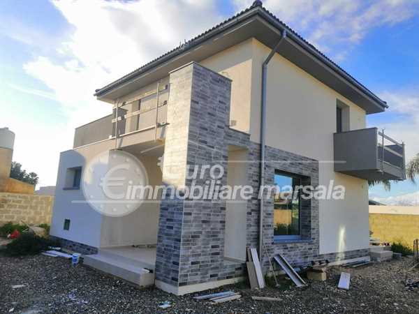 Vende 2 Villette di nuova costruzione con rifiniture di pregio
