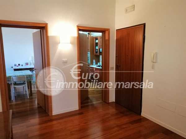 Vendesi appartamento con parquet