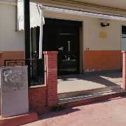 vende locale commerciale