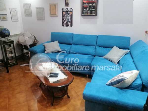 Vende appartamento piano rialzato