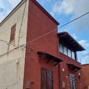 Vende casa indipendente ristrutturata
