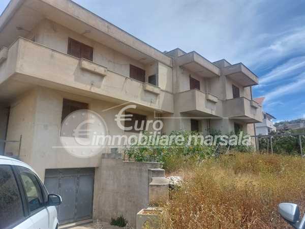 Vende casa indipendente con vista panoramica