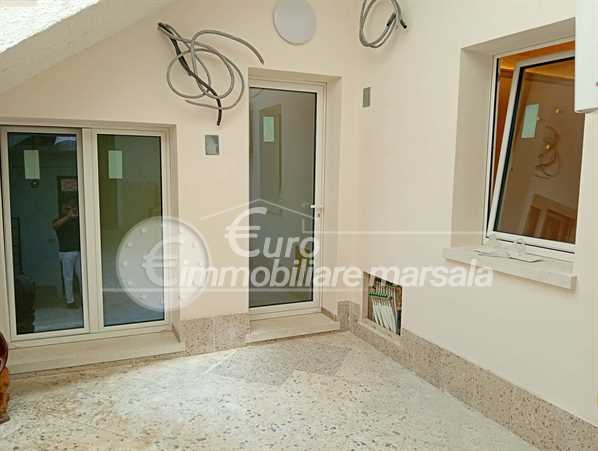 Vende casa in centro ristrutturata